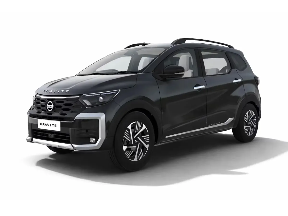 Nissan Gravite Onyx Blade